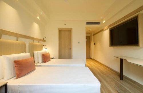 Aerocity Hotel | Lemon Tree Hotel, Delhi Airport