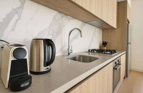 Broadbeach Apartment | Level 25 Broadbeach Escape Pool Gym