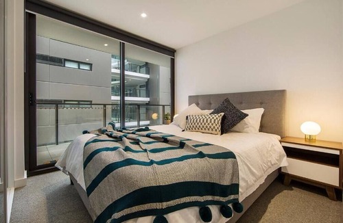 Doncaster Apartment | Light-filled 2-Bed + Study Apartment. Free Secure Parking!