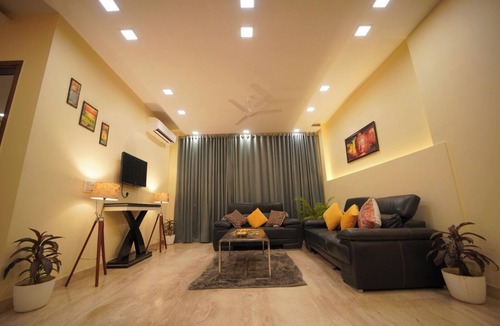 New Delhi Apartment | Lime Tree 3BHK Serviced Apartments DLF 5
