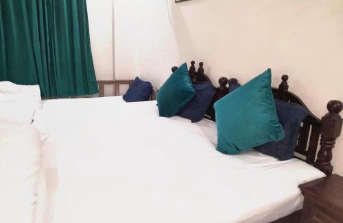 Amer Fort Road Hotel | Little Ganesha Inn