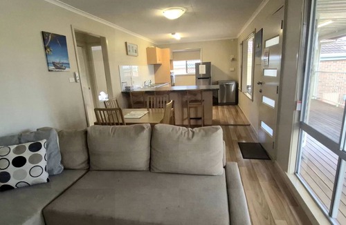 Sanctuary Point House | Little Sanctuary by Book Jervis Bay - Your Perfect Getaway, A Short Stroll to Palm Beach