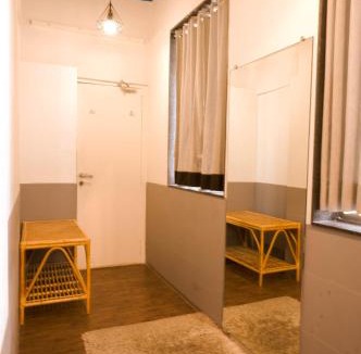 Park Road Hostel | Locomo Hostel OG - Stay Work Eat