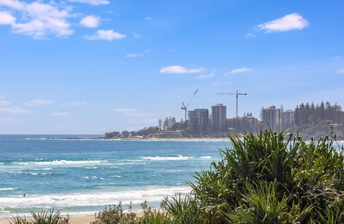 Bilinga Apartment | Longbeach 11 - Bilinga/North Kirra Beachfront
