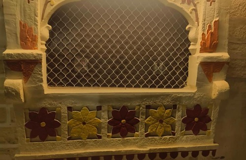 Jaisalmer Apartment | Luckypriya stay by lake