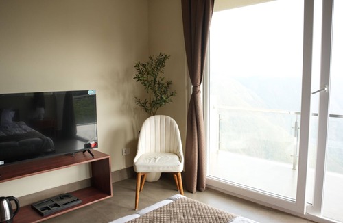 Shillong Villa | Lum-er Masae