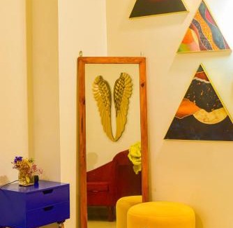 Sualkuchi Apartment | Luna's Solace