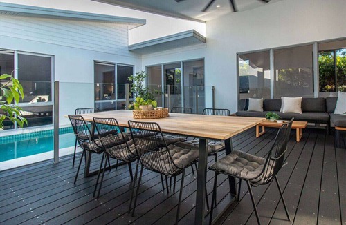 Parramatta Park Villa | Luxurious City Sanctuary with Private Pool – Perfect for Family Getaways in Cairns