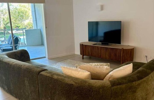 North Ward Apartment | Luxury 2 BR North Ward