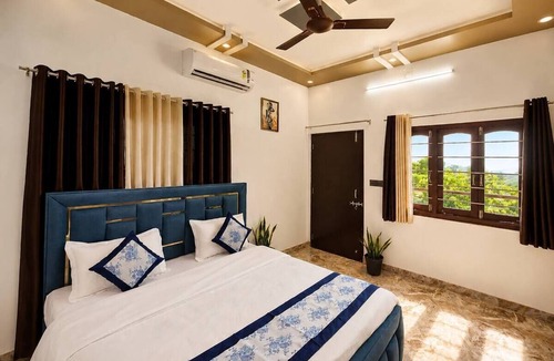 Udaipur District Other | Luxury 4BHK Private Villa| Pool, Jacuzzi & Home Theater