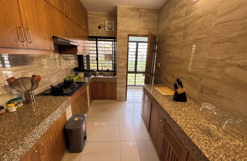 Dhaka Apartment | Luxury Apartment in Gulshan-1, 3500sqft