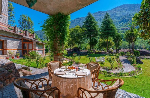 Mohal House | Luxury Boutique 3BHK cottage in Manali