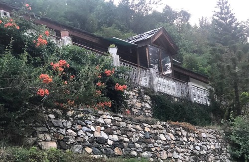 Banjar Villa | Luxury Private Villa with Mountain View