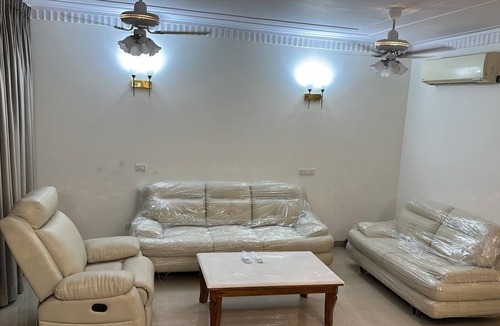 Gurugram Apartment | Luxury Rental/Serviced Apartments in Gurgaon In DLF Phase - V
