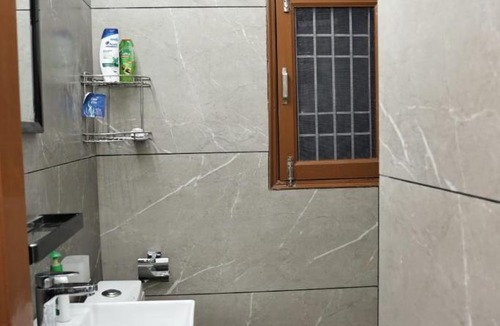 Bajoral Khurd House | Luxury Suite in the heart of city Home Stay Solan