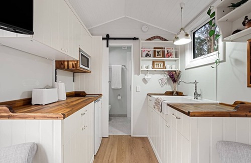 Rosa Glen House | Luxury Tiny Home Forest Escape