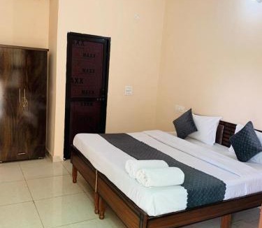 Chandigarh Hotel | Mahadev Hotel ! Near Chandigarh Int'l Airport !