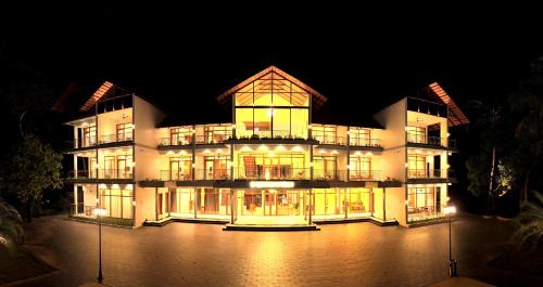 Khattalwada Resort | Malankara Palace Lake View Resort & Spa