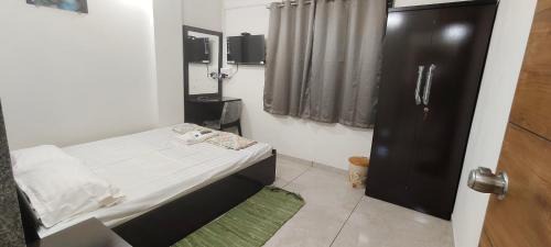 Hatkalangda House | Manchester Home Stay