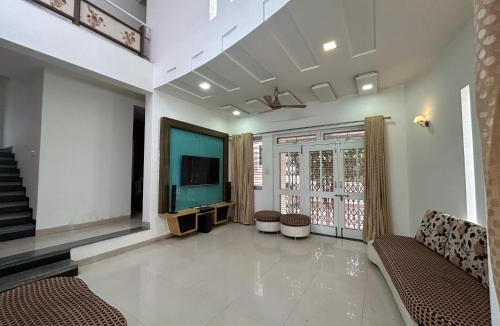 Nashik House | Manjul Bungalow