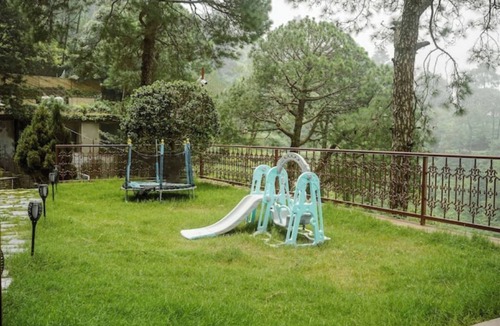 Kasauli House | Maple cottage3 Bedroom|Open Theatre|Terrace Garden