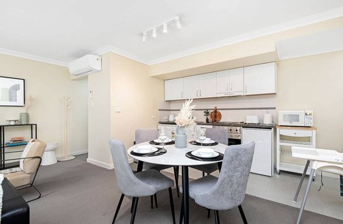 Perth Central Business District Apartment | Marvellous Mounts Bay 2BR Apt