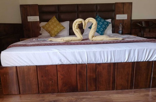 Bhuntar Hotel | Mathan View Homestay