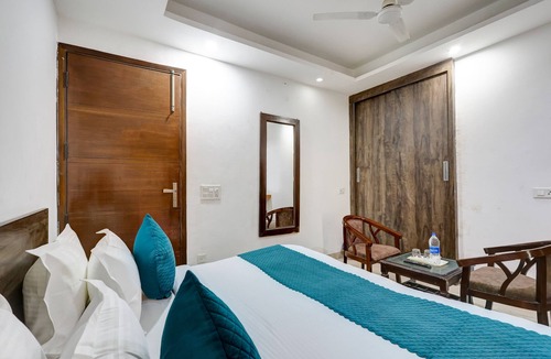 Chhatarpur Hotel | Mauryan Elite Hotel Qutab Minar Metro Station