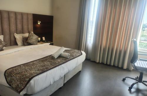 Vrindavan Hotel | Meera Madhav Resort