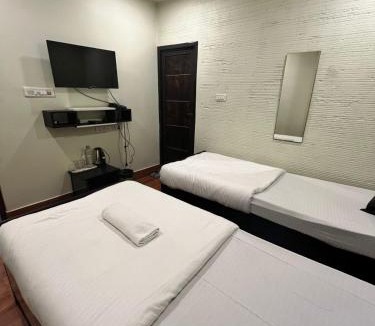 Siliguri Hotel | Meeraj Residency