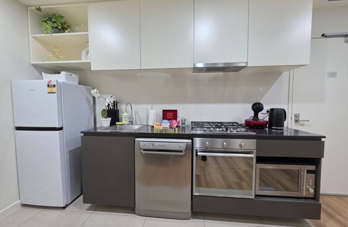 Melbourne Central Business District Apartment | Melbourne CBD Southern Cross City View Retreat