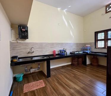 Inna Villa | Merchant's Villa & Party House