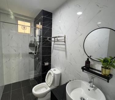 Kampung Batu Uban Apartment | Middle Room Only in Bayan Lepas Shared Bathroom