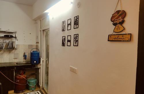 Ghaziabad Apartment | Migsun Stay 1