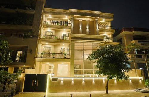 DLF Phase 3 Hotel | Millora Cyber Suites, DLF Phase 3
