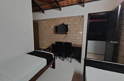 Gokulam Hostel | Minimal Poshtel