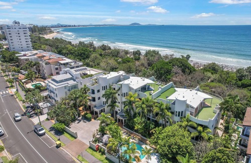Mooloolaba Apartment | Mirra Chana