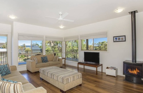 Mollymook Beach House | Mitchellmook in Mollymook