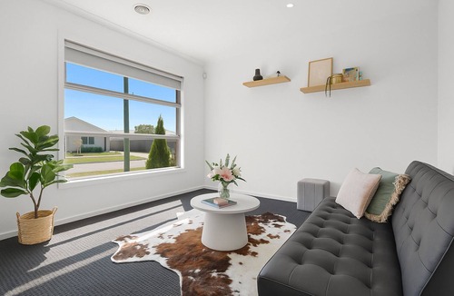 Lucas House | Modern Lucas Comfort Quiet, Beautiful & Spacious