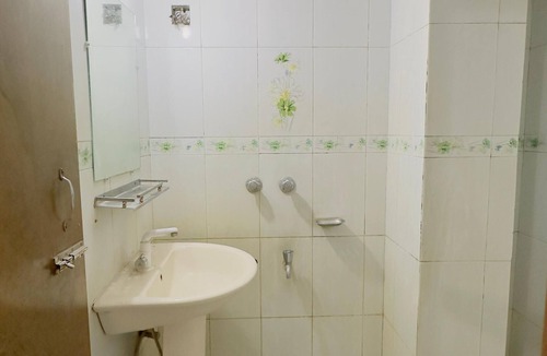 Gulshan House | Mohammadia Restaurant & Guest House