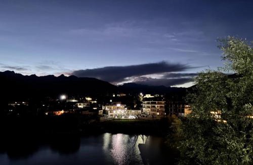 Nako Hotel | Moon Lake Hotel, Nako
