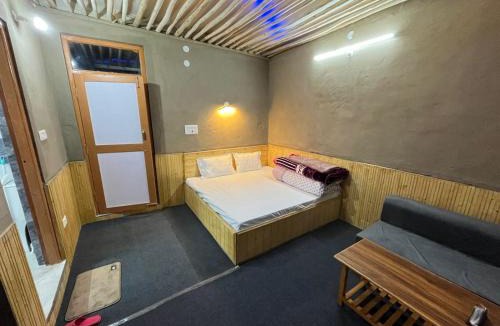 Nako Hotel | Moon Lake Hotel, Nako