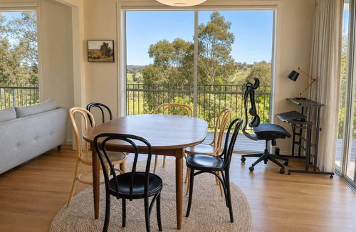 Harcourt North House | Moonrise by Ready Set Stay