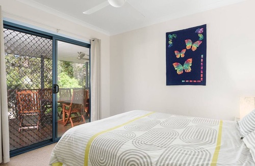 Rainbow Beach House | Mortimer - Rainbow Shores