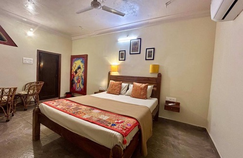Gulab Sagar House | Motel ∙ 8 guests