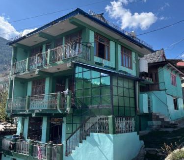 Rekong Peo House | Mountain Paradise Homestay Kalpa