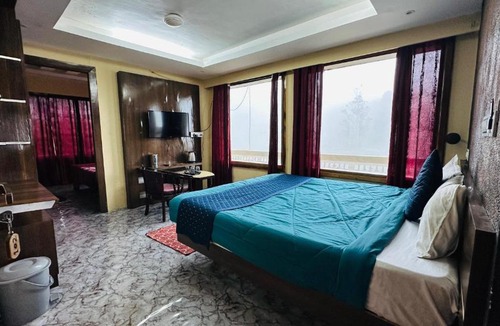 Thalayathimund House | mountain view cottage-rooms