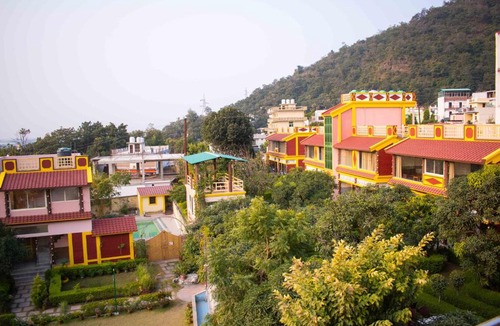 Tapovan Hotel | MVT Guesthouse & Restaurant (Rishikesh)