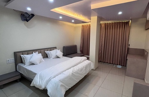 Shri Madhopur Hotel | N.R. Hotel