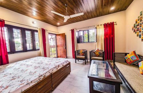 Bullawala Villa | Nature Nest - 3BR Peaceful Dehradun by Homeyhuts